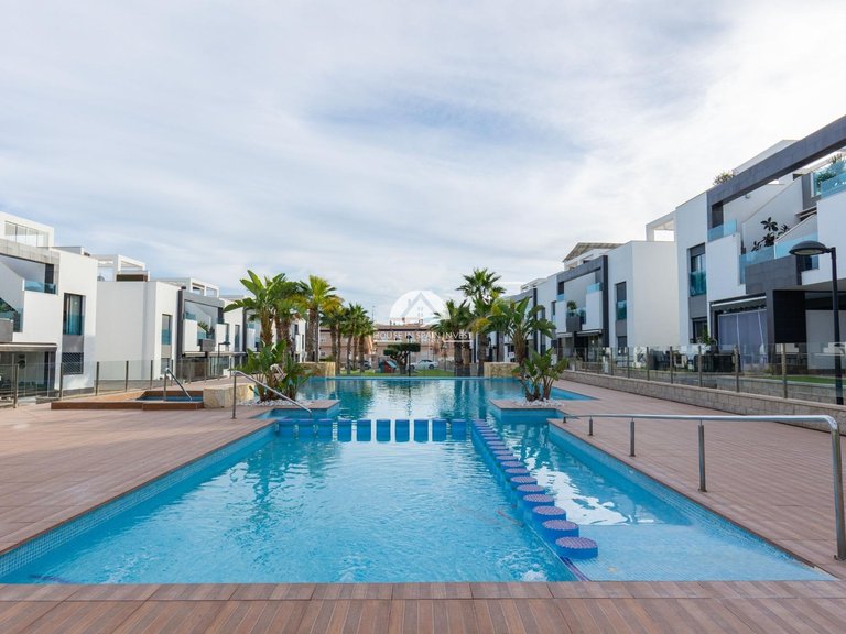 Apartment for Sale in Los Balcones Torrevieja, Alicante 1