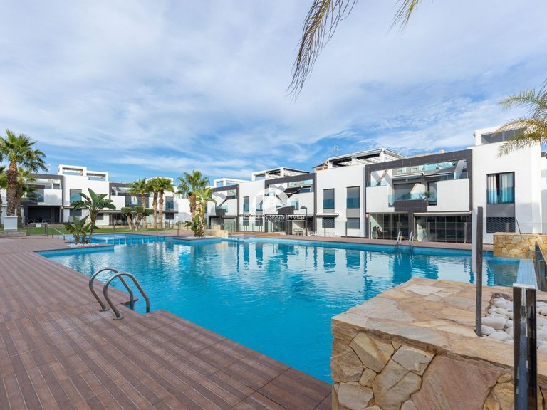 Apartment for Sale in Los Balcones Torrevieja, Alicante 2