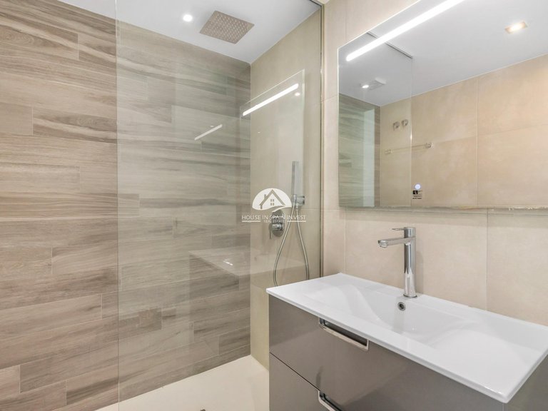 Apartment for Sale in Los Balcones Torrevieja, Alicante 16