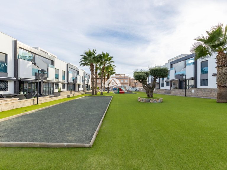 Apartment for Sale in Los Balcones Torrevieja, Alicante 33