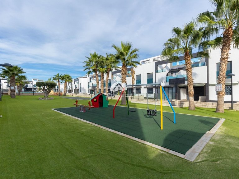 Apartment for Sale in Los Balcones Torrevieja, Alicante 35