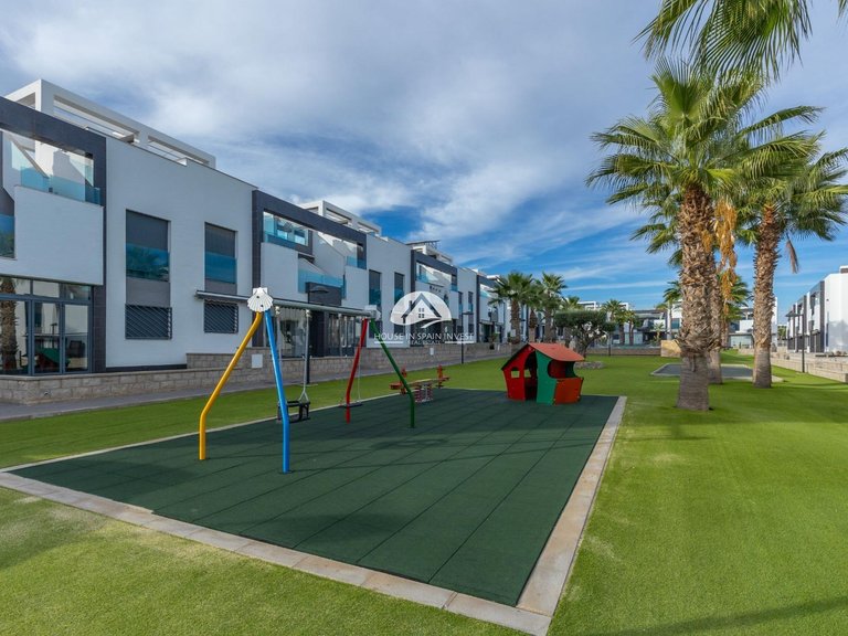 Apartment for Sale in Los Balcones Torrevieja, Alicante 36