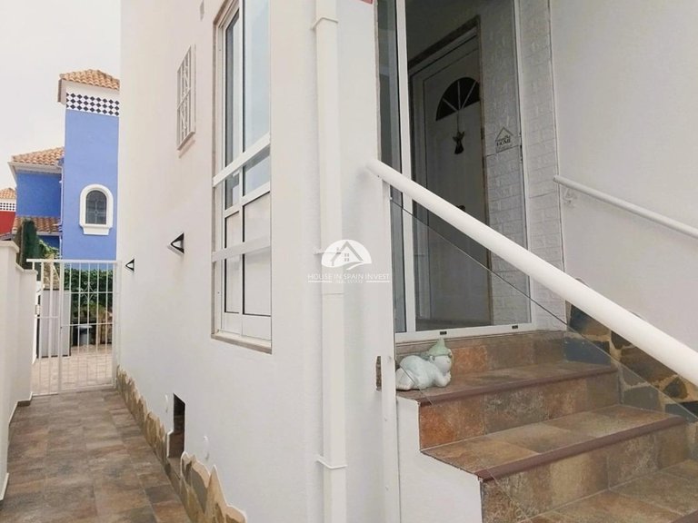 Villa for Sale in Villamartín - Las Filipinas San Miguel De Salinas, Alicante 10