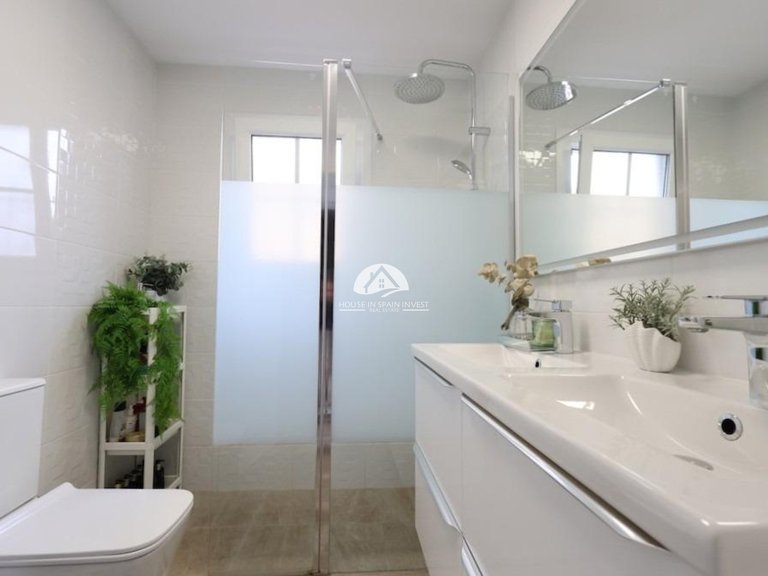 Villa for Sale in Villamartín - Las Filipinas San Miguel De Salinas, Alicante 35
