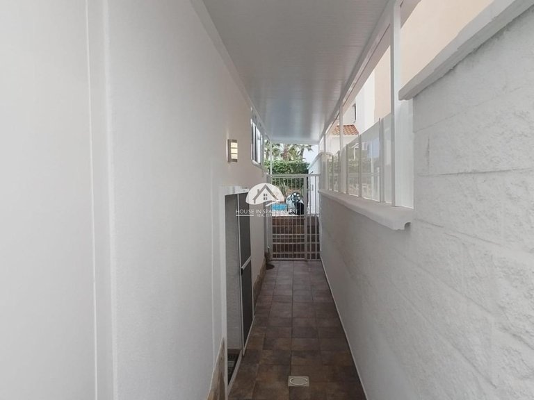Villa for Sale in Villamartín - Las Filipinas San Miguel De Salinas, Alicante 36