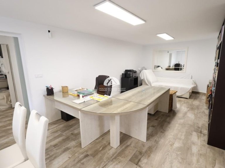 Villa for Sale in Villamartín - Las Filipinas San Miguel De Salinas, Alicante 40