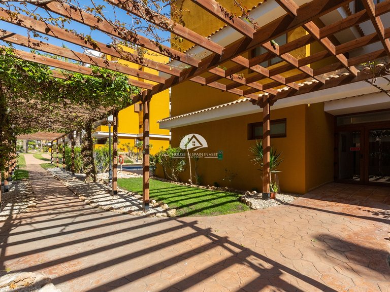 Apartment for Sale in Punta Prima Torrevieja, Alicante 25