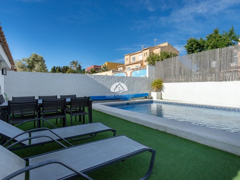 Villa for Sale in Los Balcones Torrevieja, Alicante 20