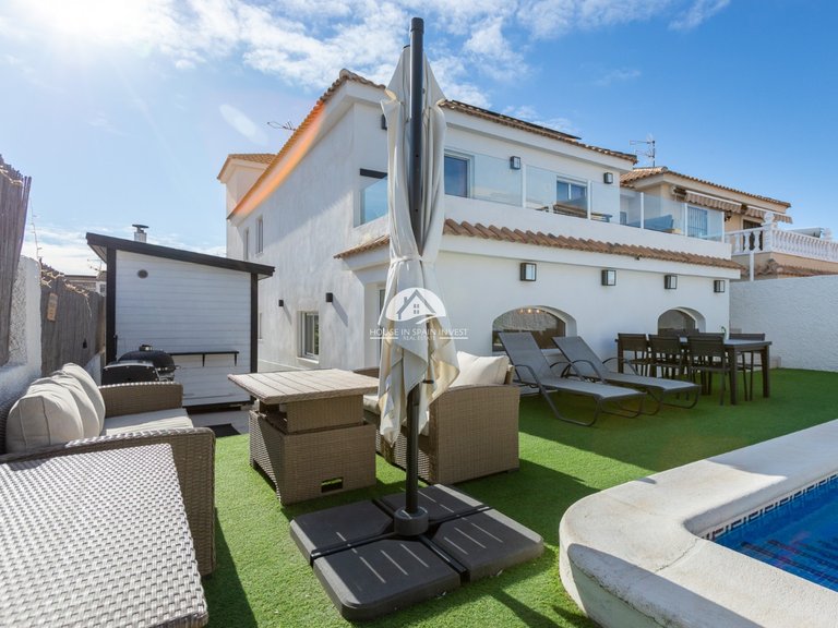 Villa for Sale in Los Balcones Torrevieja, Alicante 22