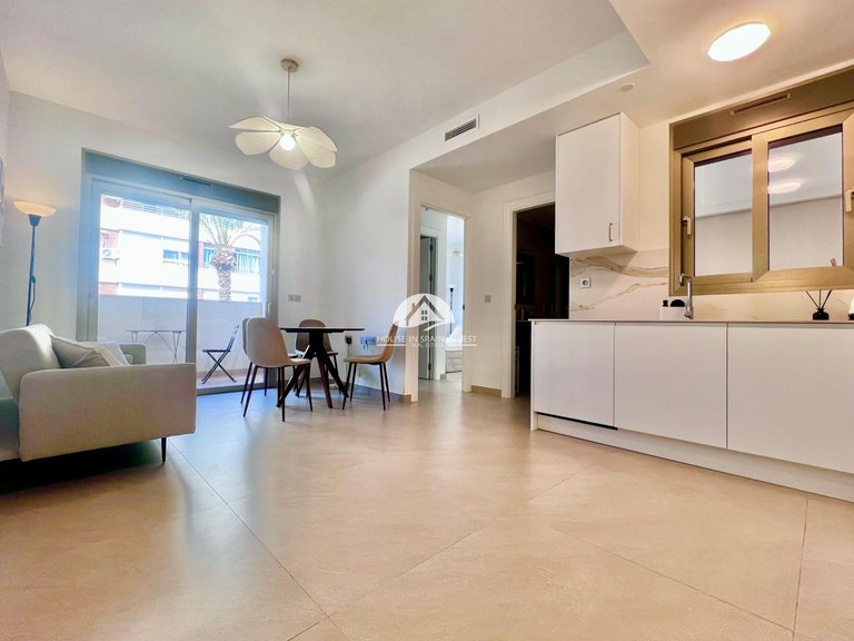 Apartment for Sale in Centro Torrevieja, Alicante 2