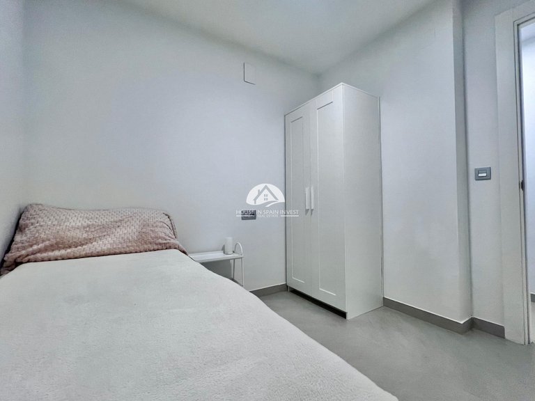 Apartment for Sale in Centro Torrevieja, Alicante 8