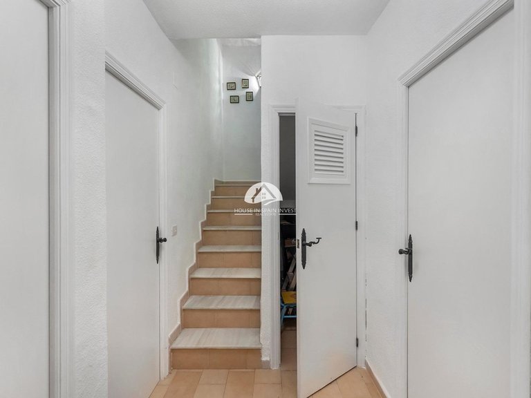 Town House for Sale in Nueva Torrevieja Torrevieja, Alicante 28