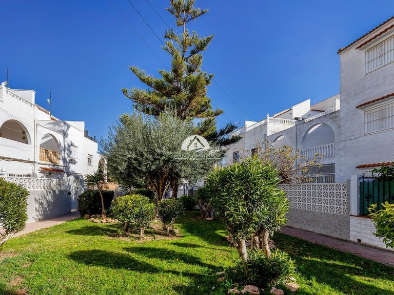 Town House for Sale in Nueva Torrevieja Torrevieja, Alicante 39