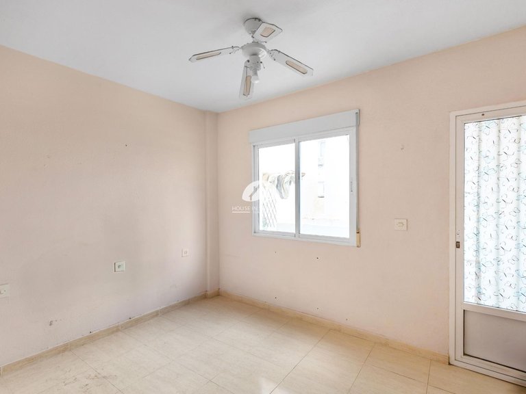 Apartment for Sale in Centro Torrevieja, Alicante 11