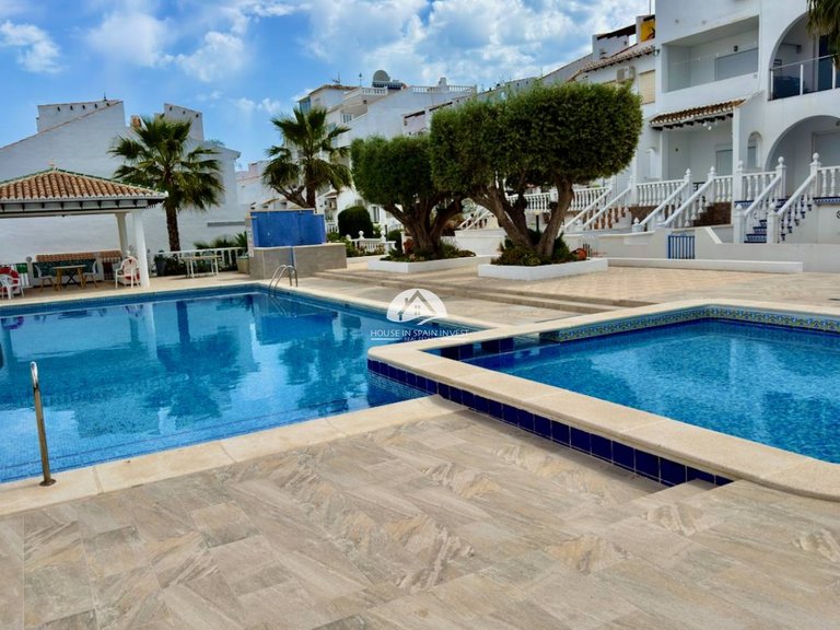 Villa for Sale in Ciudad Quesada Rojales - Ciudad Quesada, Alicante 3
