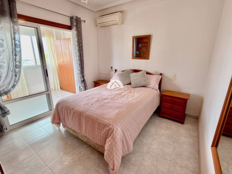 Villa for Sale in Ciudad Quesada Rojales - Ciudad Quesada, Alicante 13