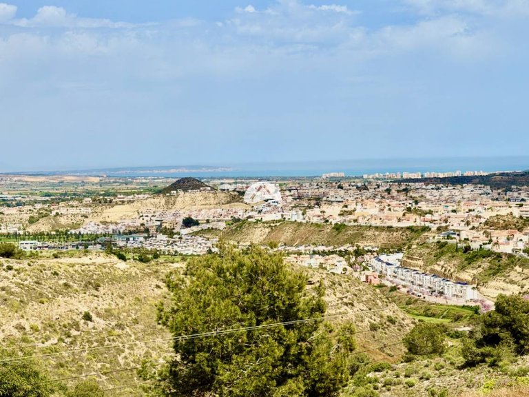 Villa for Sale in Ciudad Quesada Rojales - Ciudad Quesada, Alicante 21