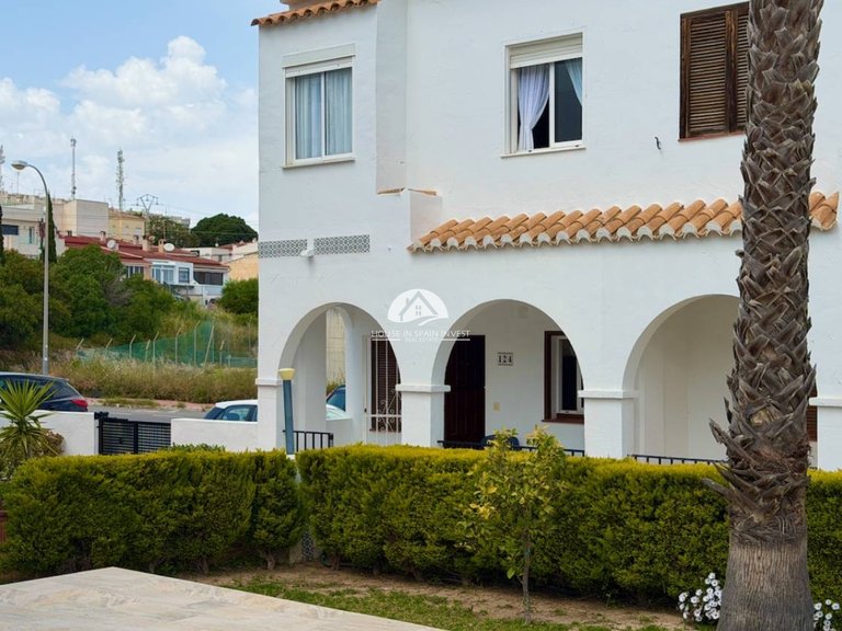 Villa for Sale in Ciudad Quesada Rojales - Ciudad Quesada, Alicante 26