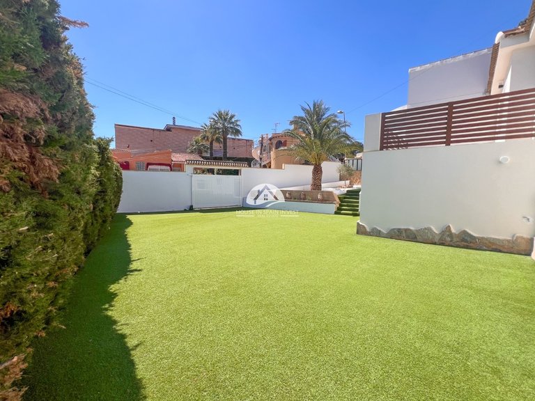 Villa for Sale in Los Balcones Torrevieja, Alicante 3