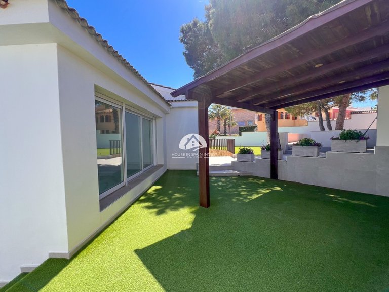 Villa for Sale in Los Balcones Torrevieja, Alicante 21