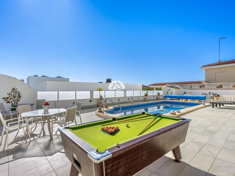 Villa for Sale in Ciudad Quesada Rojales - Ciudad Quesada, Alicante 3