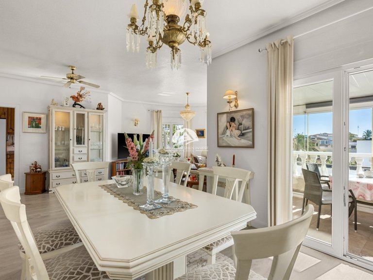 Villa for Sale in Ciudad Quesada Rojales - Ciudad Quesada, Alicante 11