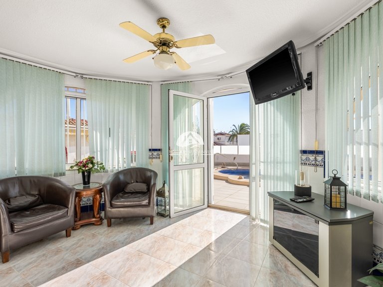 Villa for Sale in Ciudad Quesada Rojales - Ciudad Quesada, Alicante 24