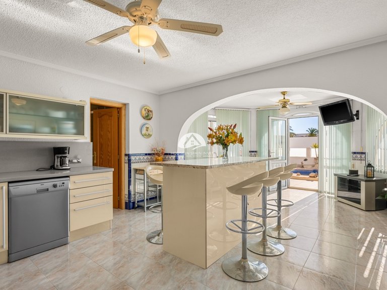 Villa for Sale in Ciudad Quesada Rojales - Ciudad Quesada, Alicante 27