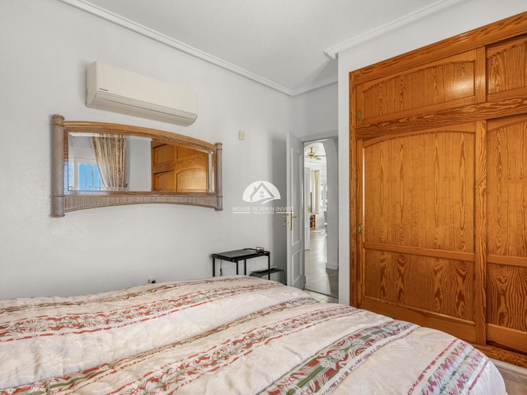 Villa for Sale in Ciudad Quesada Rojales - Ciudad Quesada, Alicante 30