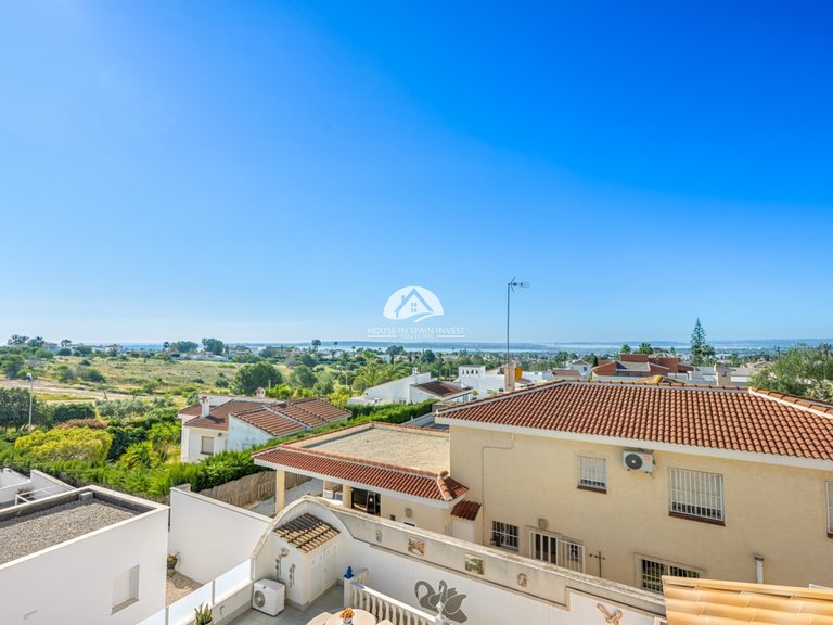 Villa for Sale in Ciudad Quesada Rojales - Ciudad Quesada, Alicante 37