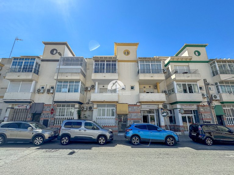 Apartment for Sale in Torrevieja Torrevieja, Alicante 1