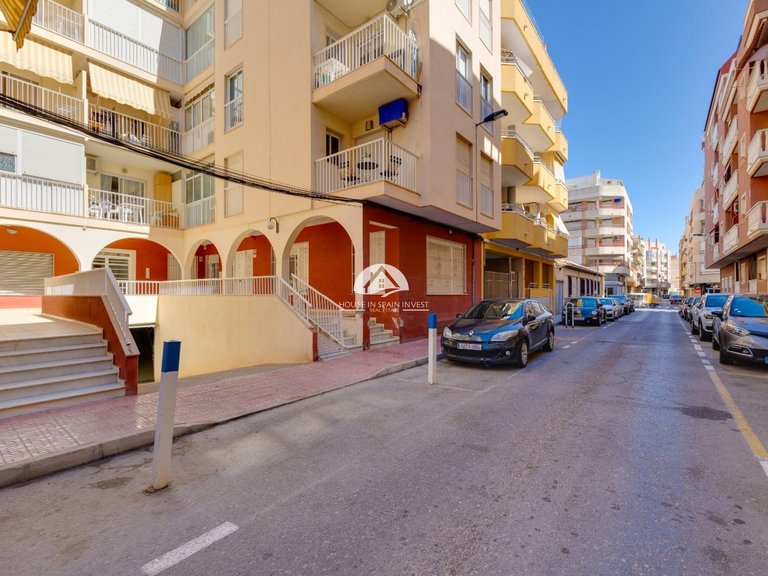 Apartment for Sale in Playa del Cura Torrevieja, Alicante 3
