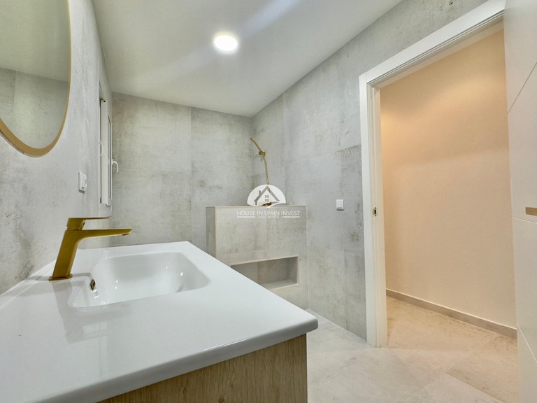 Apartment for Sale in El Acequión - Los Náufragos Torrevieja, Alicante 20