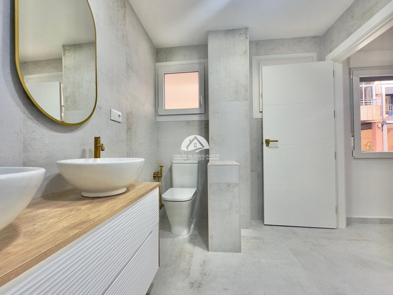 Apartment for Sale in El Acequión - Los Náufragos Torrevieja, Alicante 22