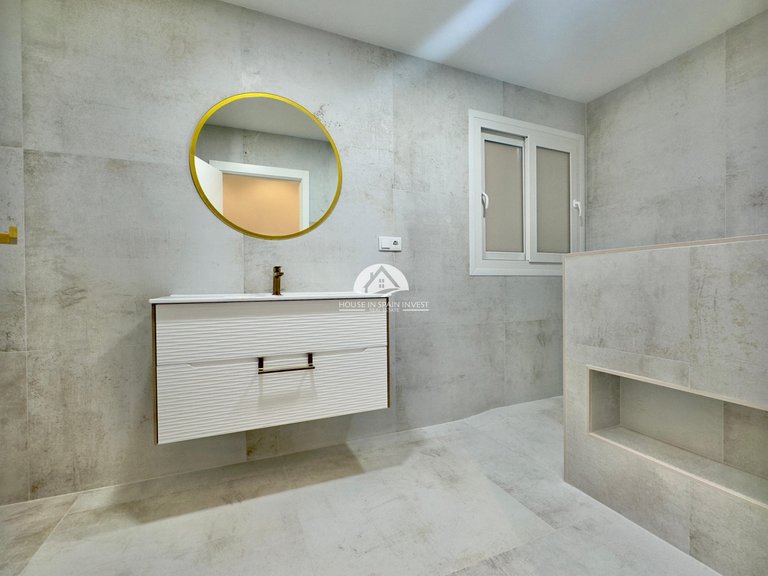 Apartment for Sale in El Acequión - Los Náufragos Torrevieja, Alicante 25