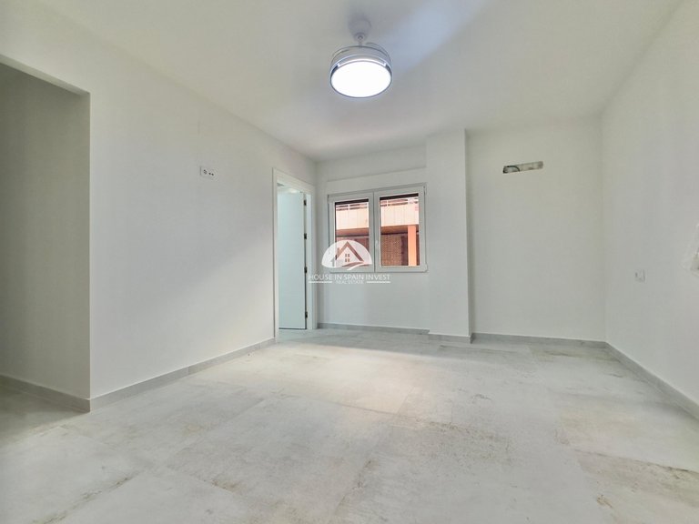 Apartment for Sale in El Acequión - Los Náufragos Torrevieja, Alicante 32