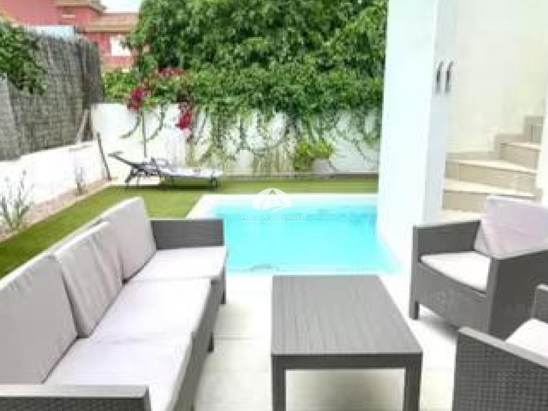 Villa for Sale in Lomas de Cabo Roig Orihuela Costa, Alicante 4