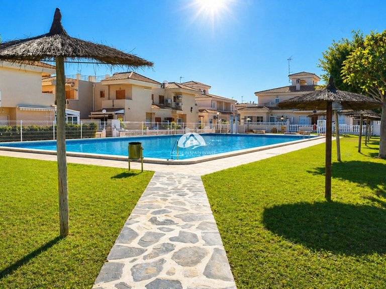 Apartment for Sale in Playa Flamenca Orihuela Costa, Alicante 1