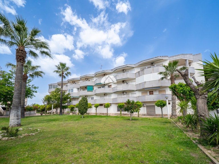 Apartment for Sale in Lomas de Cabo Roig Orihuela Costa, Alicante 25