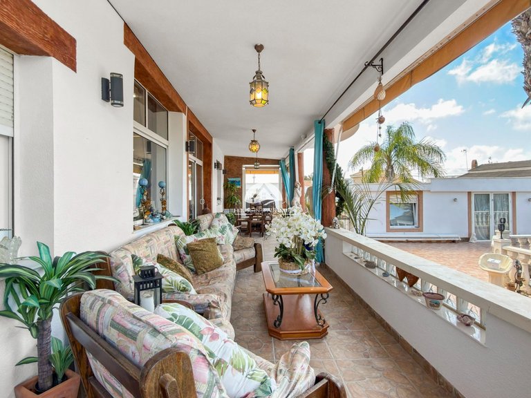 Villa for Sale in Ciudad Quesada Rojales - Ciudad Quesada, Alicante 16