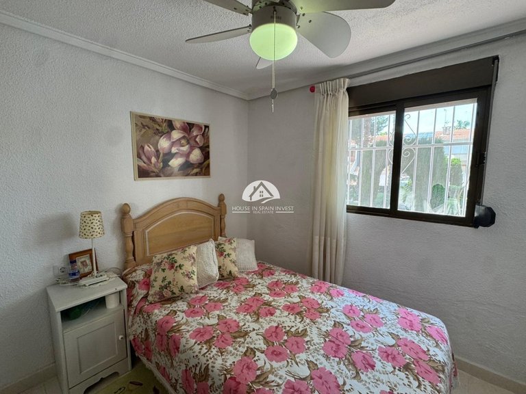 Apartment for Sale in El Acequion - Los Náufragos Torrevieja, Alicante 18