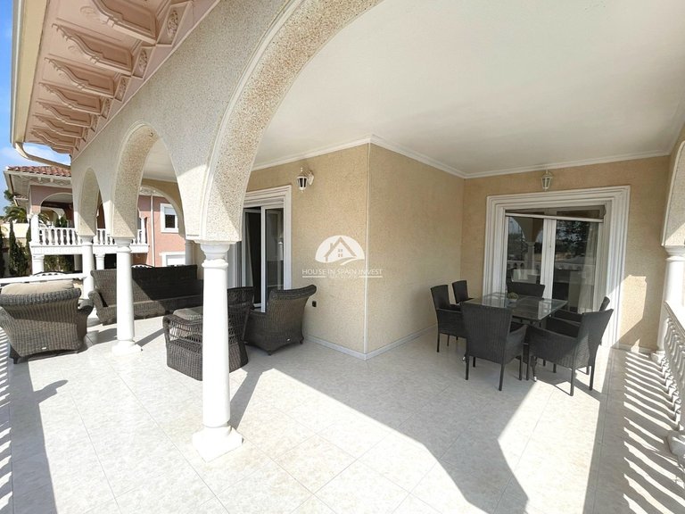Villa for Sale in Ciudad Quesada Rojales - Ciudad Quesada, Alicante 11