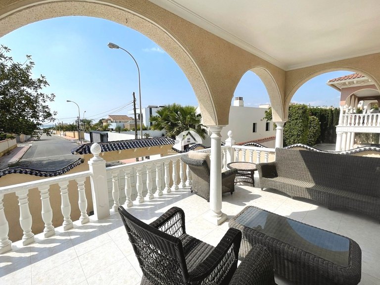 Villa for Sale in Ciudad Quesada Rojales - Ciudad Quesada, Alicante 16