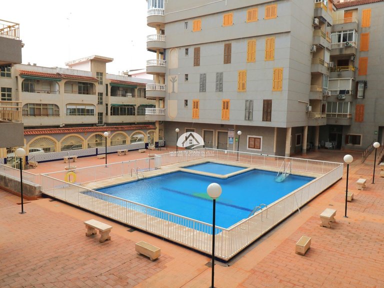 Apartment for Sale in El Acequion - Los Náufragos Torrevieja, Alicante 1