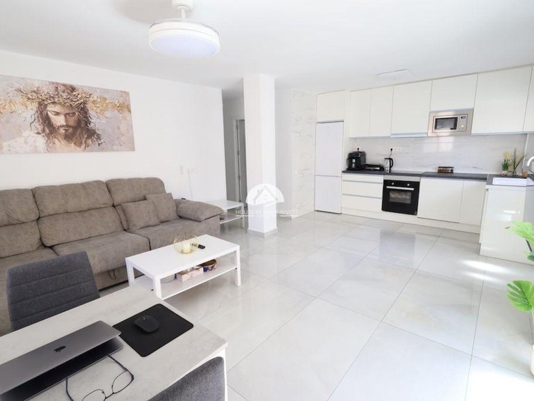 Apartment for Sale in El Acequion - Los Náufragos Torrevieja, Alicante 4
