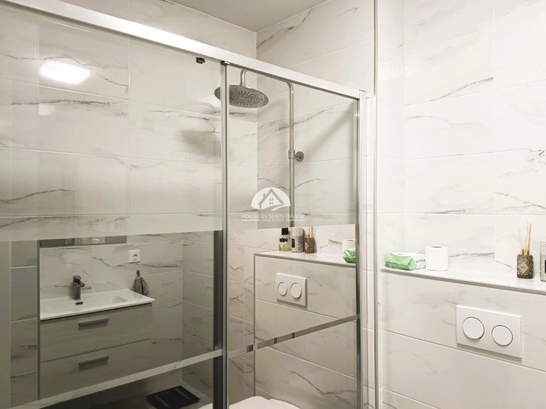 Apartment for Sale in El Acequion - Los Náufragos Torrevieja, Alicante 10