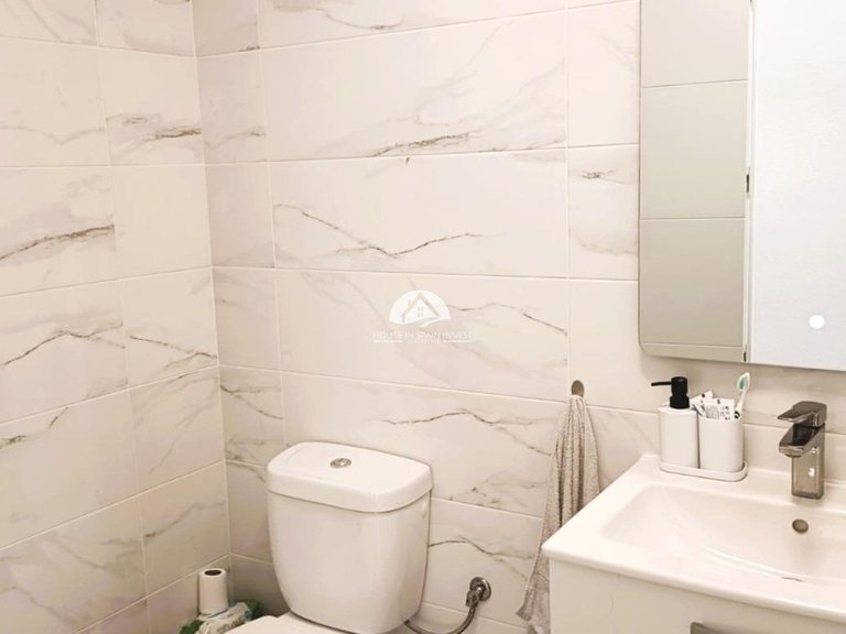 Apartment for Sale in El Acequion - Los Náufragos Torrevieja, Alicante 13