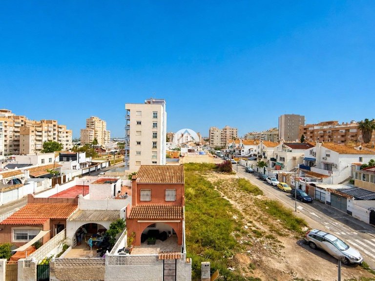 Apartment for Sale in Nueva Torrevieja Torrevieja, Alicante 1