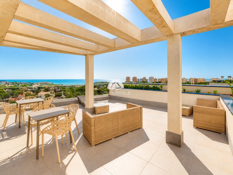 Penthouse for Sale in Lomas de Campoamor Orihuela Costa, Alicante 3