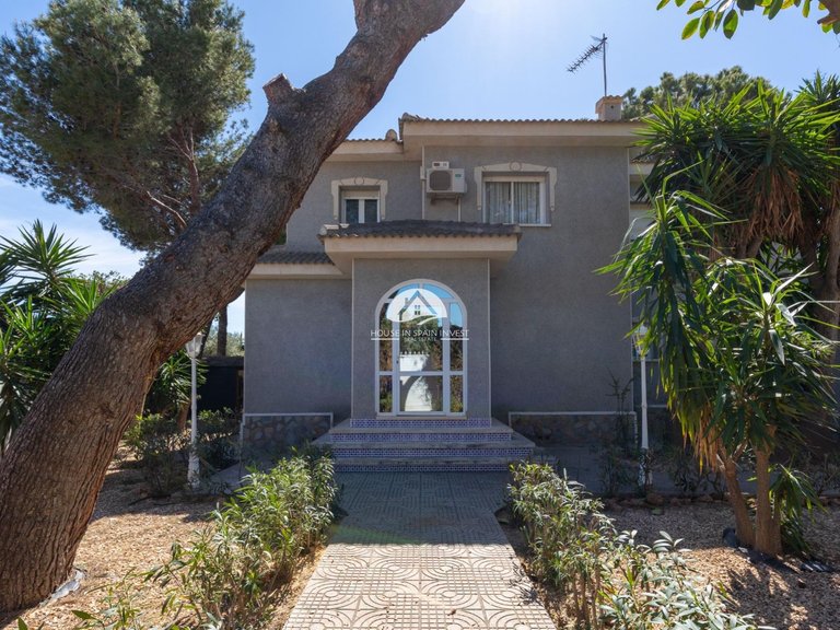 Villa for Sale in Rojales Rojales - Ciudad Quesada, Alicante 4